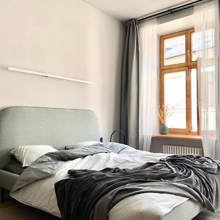 Stylish New Apartment In Riga Old Town - City Centre, Self Check-In, Walkable To Major Attractions Exterior foto