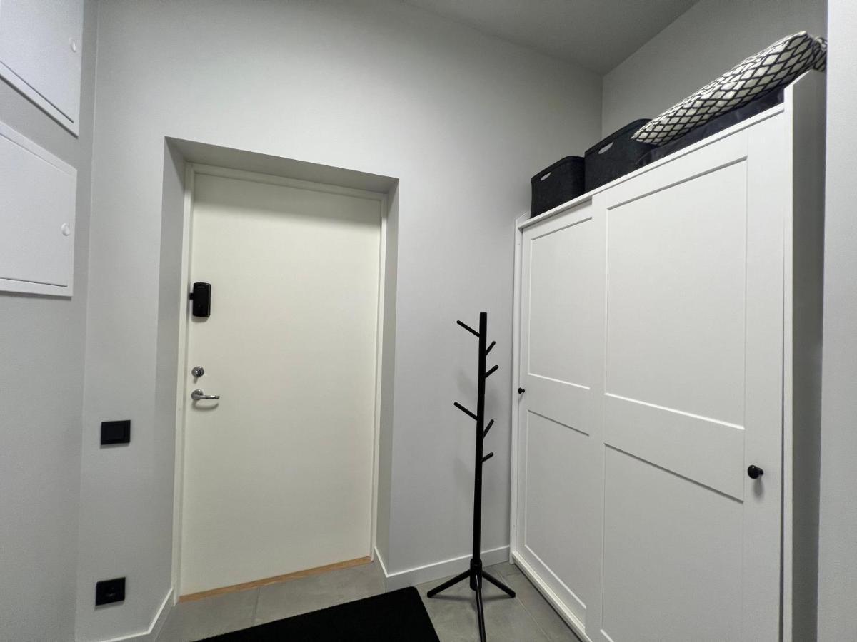 Stylish New Apartment In Riga Old Town - City Centre, Self Check-In, Walkable To Major Attractions Exterior foto